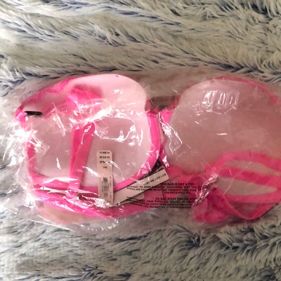 -NWT- Victoria Secret 34B Push-up Bra🌸💕 - Picture 4 of 5